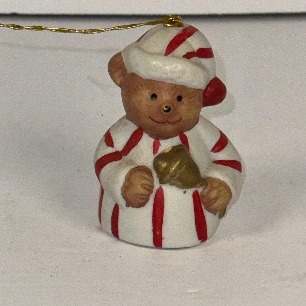 Vintage‎ 1985 GIFTCO Teddy Bear Christmas Ornament Red White Pajamas Bell